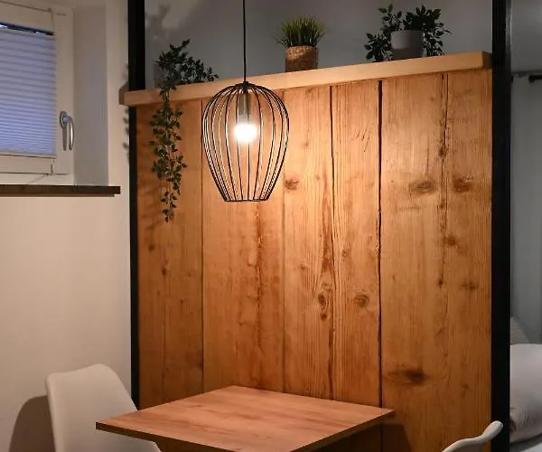 Altholzapartment In Kempten * 瓦尔滕霍芬